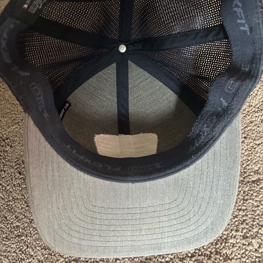 Gray Cap